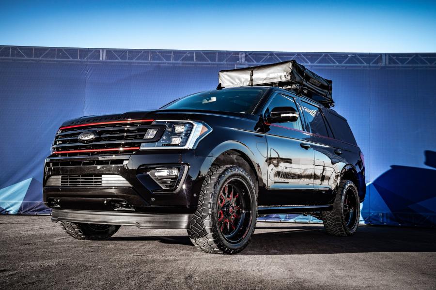  Ford Expedition Stealth by MAD Industries 2019 года  (фото 5 из 8)
